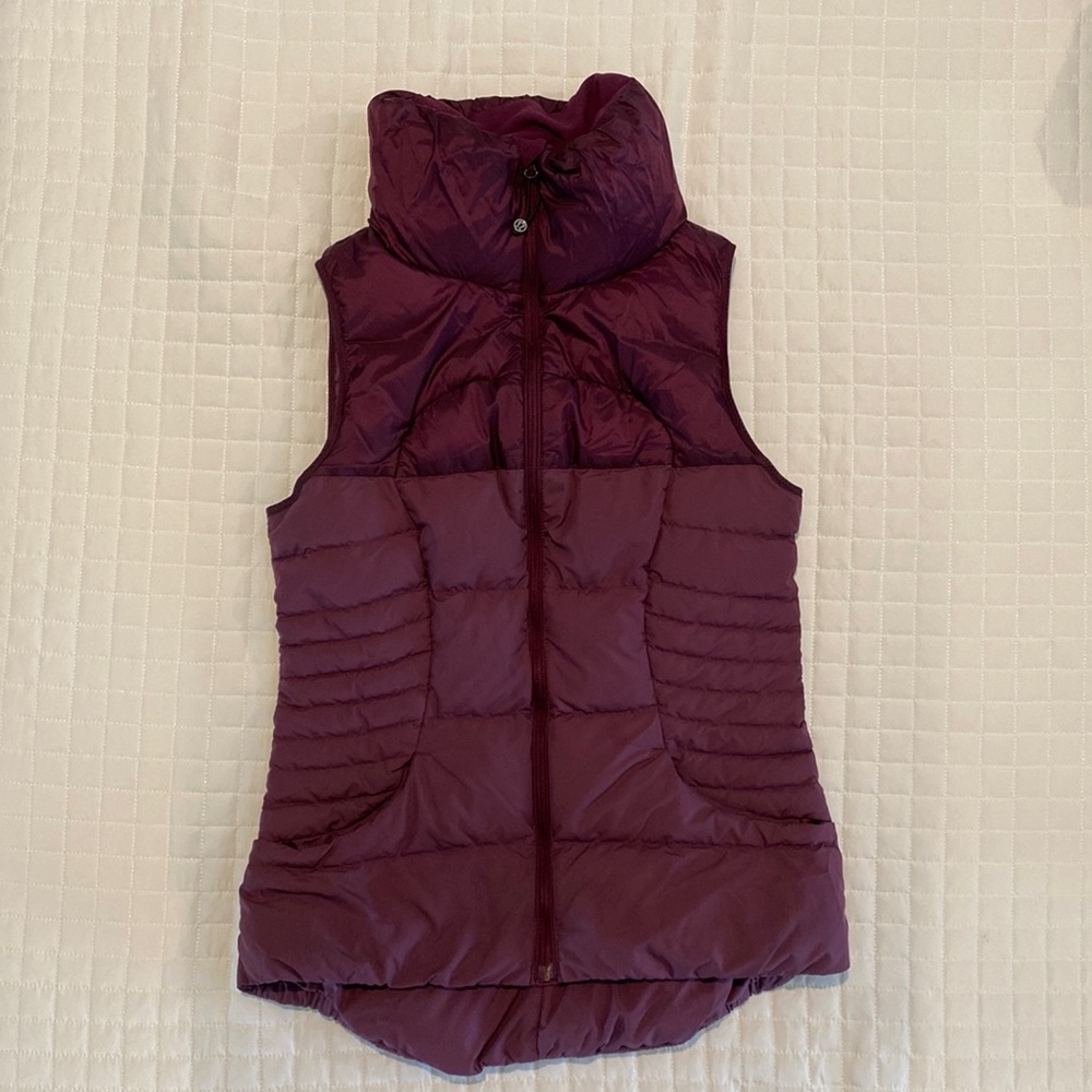 Lululemon Fluffin Awesome Vest 6 Plum